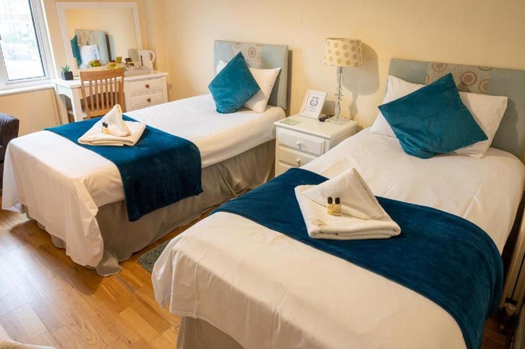 Oyo Lina Guest House Oxford Buitenkant foto