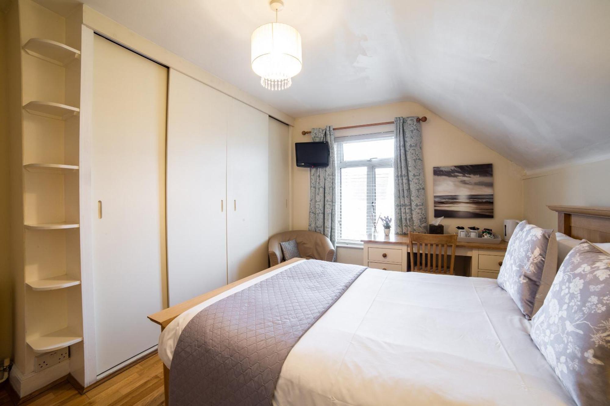 Oyo Lina Guest House Oxford Buitenkant foto