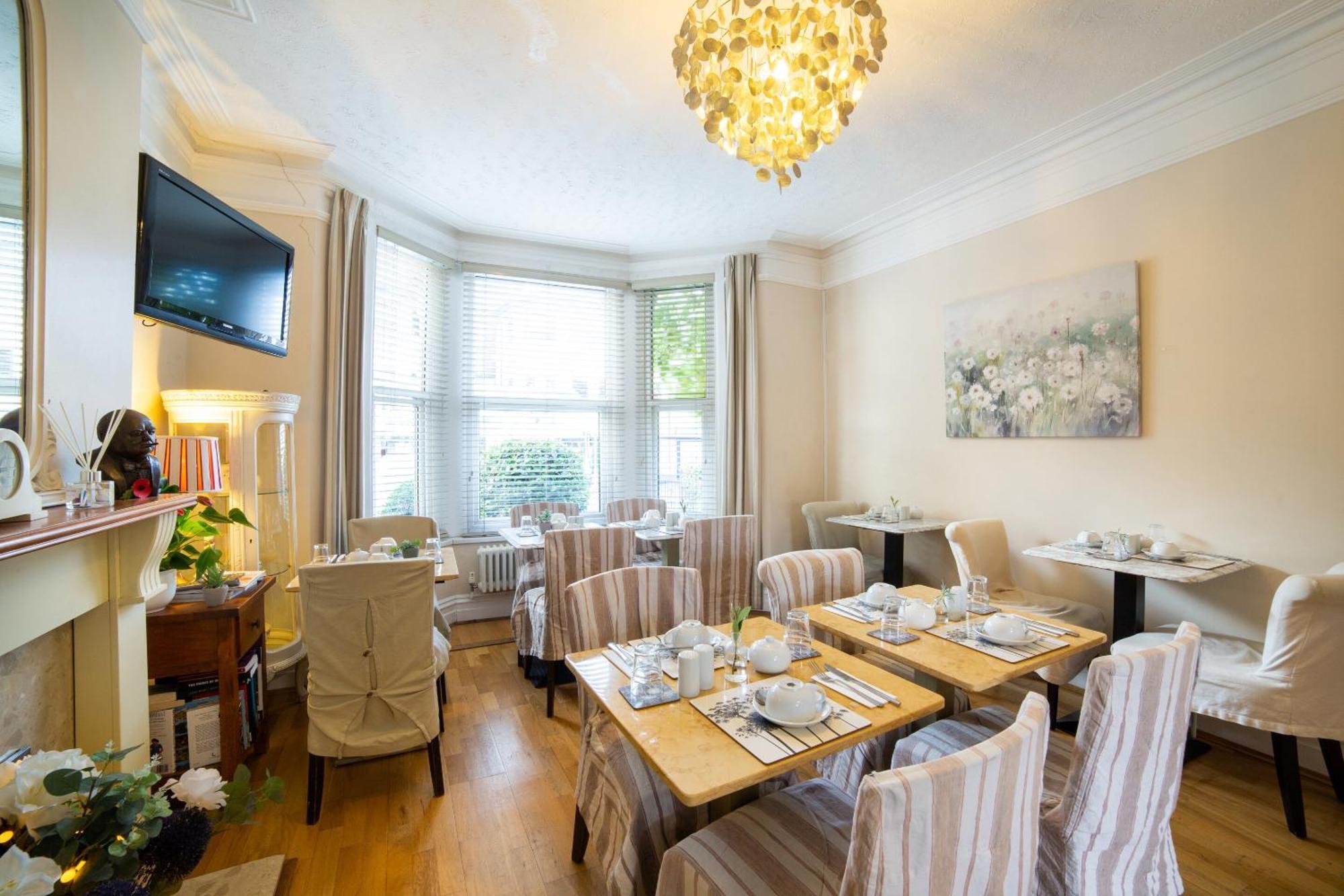 Oyo Lina Guest House Oxford Buitenkant foto