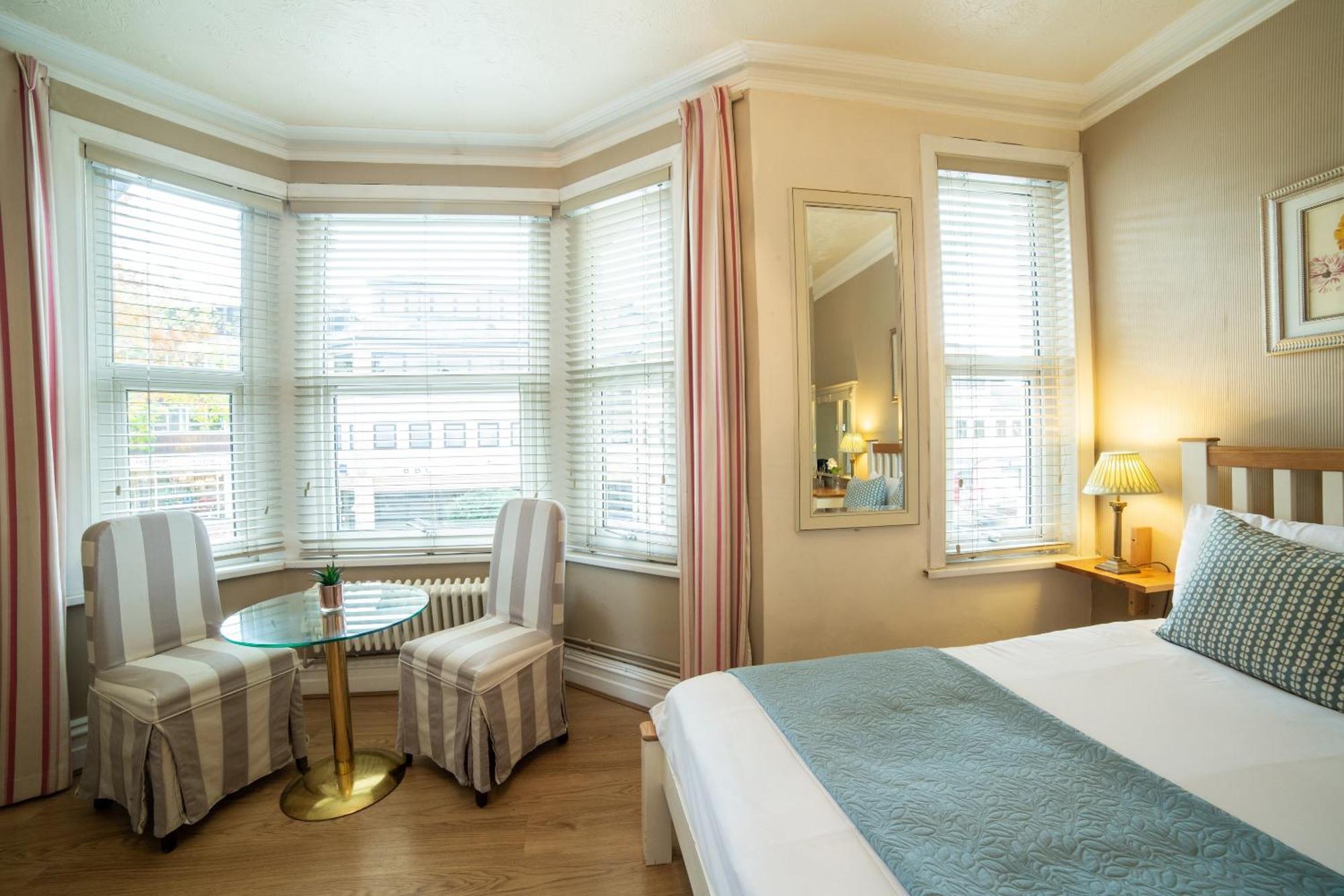 Oyo Lina Guest House Oxford Buitenkant foto